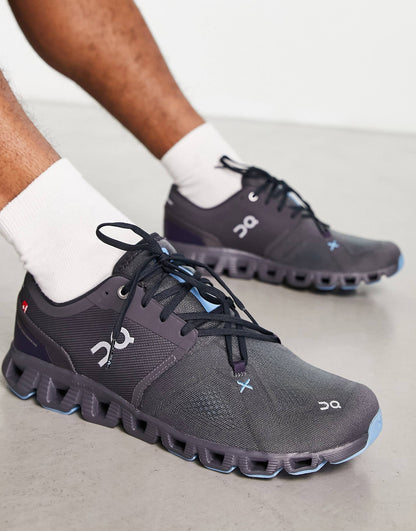 On Running Cloud X 3 trainers in charcoal grey