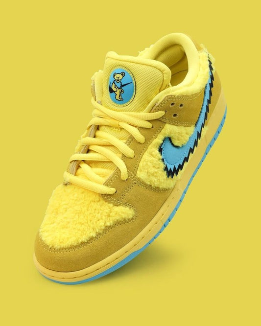 Nike x Grateful Dead SB Dunk Low sneakers "Yellow Bear"