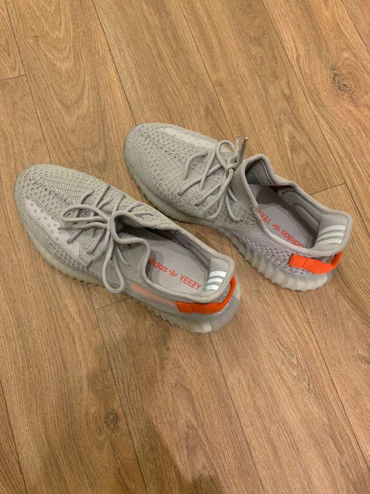 Adidas Yeezy Boost 350 V2 Tail Light