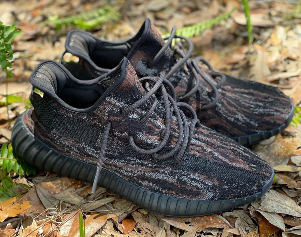 adidas YEEZY 350 V2 “MX Rock”